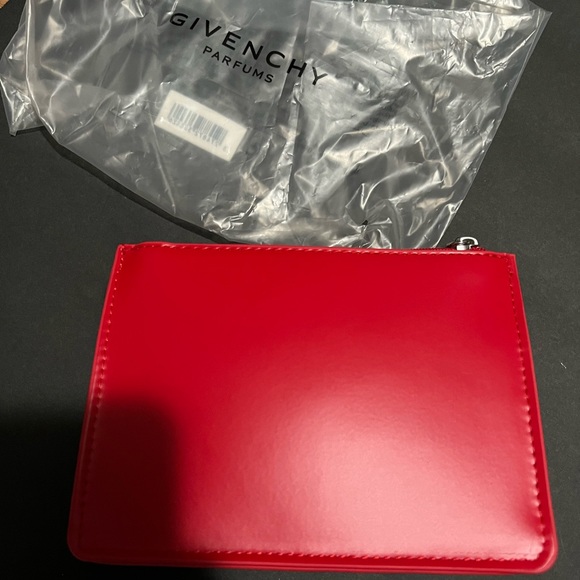 Givenchy parfums small  bag - Picture 2 of 6
